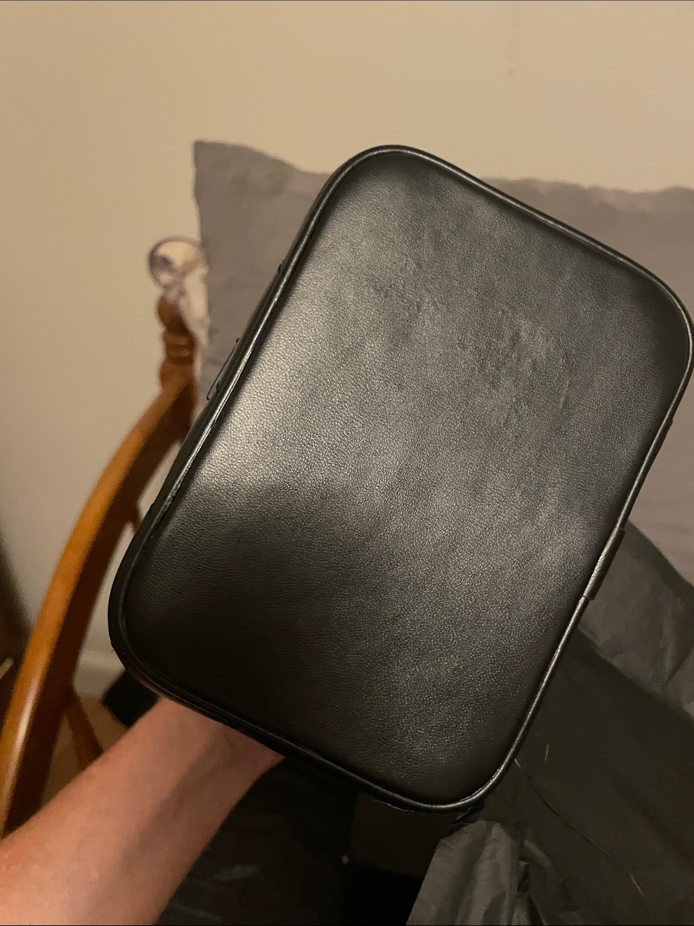 Yves Saint Laurent Black Quilted Leather Vanity Case - Picture 4 of 17